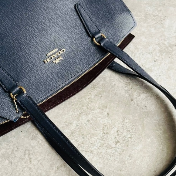 Authentic Coach Tatum Carryall Bag in Midnight / Oxblood / Gold Hardware - Picture 5 of 12